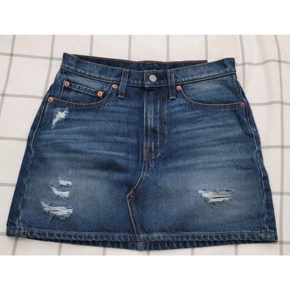 Levi's high waisted skirt - Picture 1 of 3